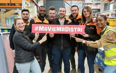 Saint-Gobain Distribution Bâtiment France fait la promotion des métiers de la distribution.
