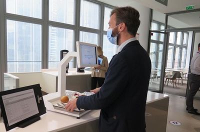 La Défense : comment la vie s’organise dans la nouvelle tour Saint-Gobain avec le Covid-19 - Le Parisien